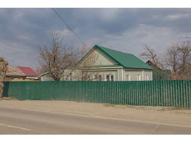 Купить дом в Пензе, продажа домов недорого - сайт объявлений Маркет58. Недорого купить новый дом или на вторичном рынке, выбрав предложения без посредников. Объявления от собственников, застройщиков и проверенных агентств с фото, метражом, информацией о доме. - 1/10